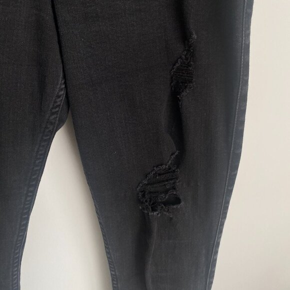 Hollister Curvy High Rise Black Distressed Jean Legging Size 9R - Picture 3 of 5